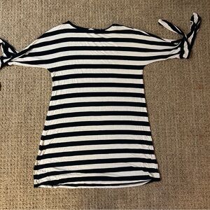 Soft Surroundings Women’s PM Striped Tunic Top Tassele Sleeve Black/White
